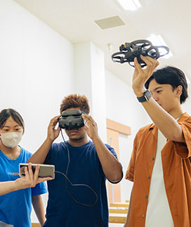 次世代の空を担うドローン技術者の育成