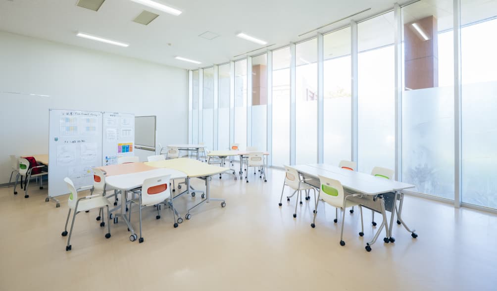 まなび場・学習支援センター内観写真