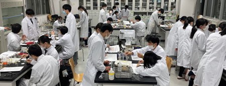 【アフタースクールから】電子レンジを用いた化学実験が広島の高校生へ広がりました