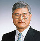 平野敏右　学長